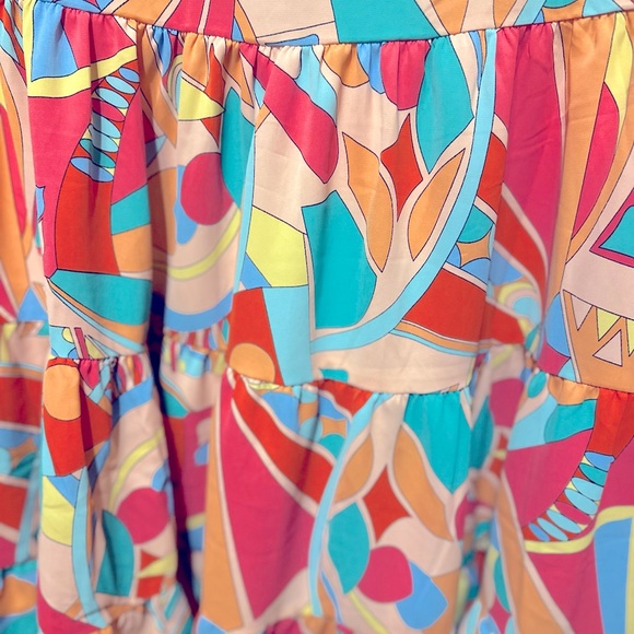 Multi-Color Boutique Mid-Dress - Picture 3 of 7